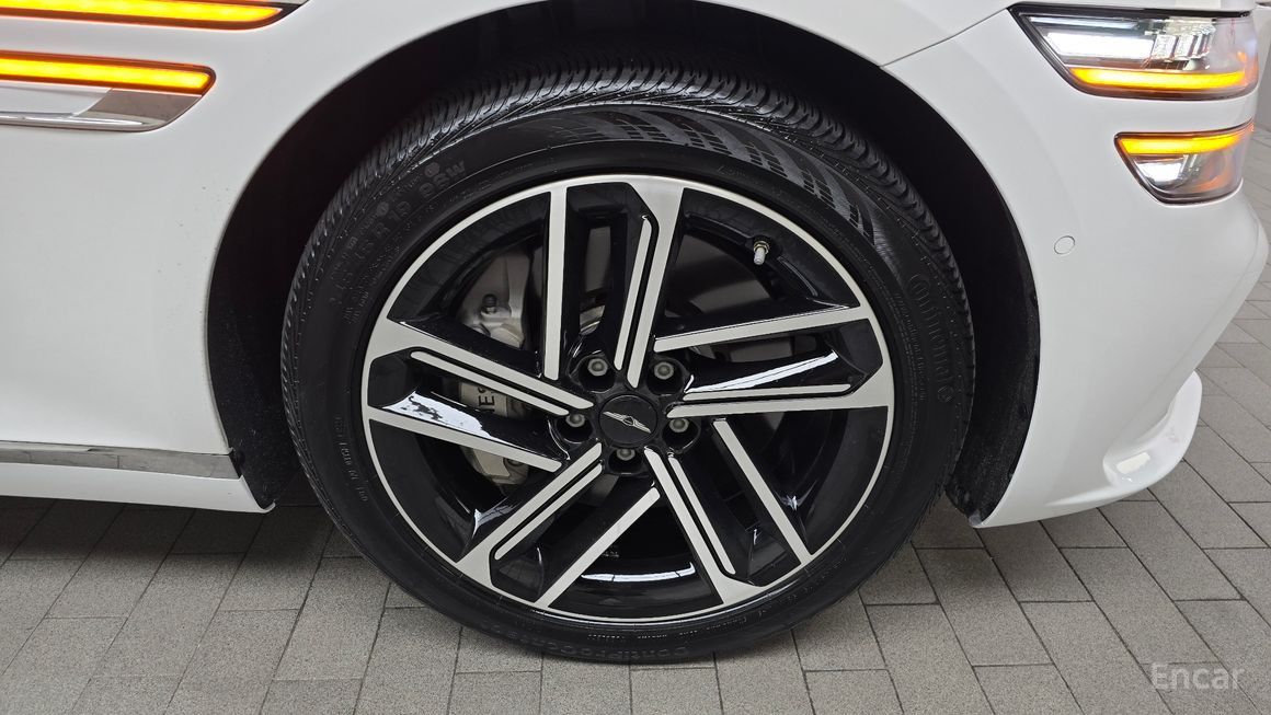 Genesis G80 - фото 4