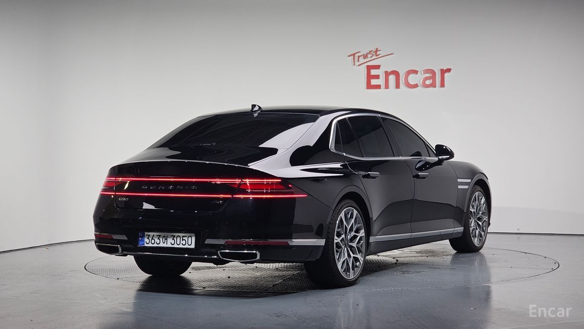 Genesis G90 - фото 1