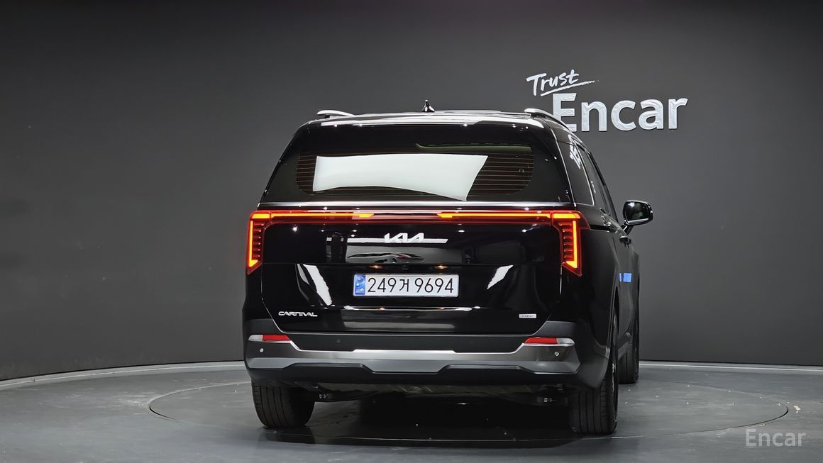 Kia Carnival - фото 3