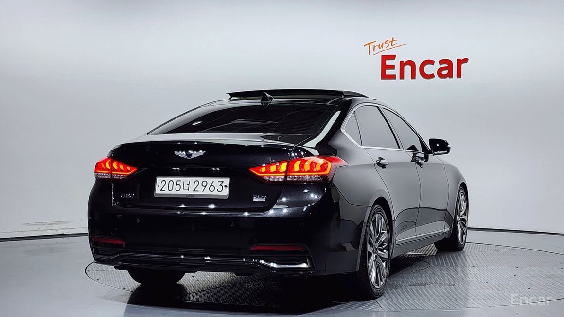 Genesis G80 - фото 1