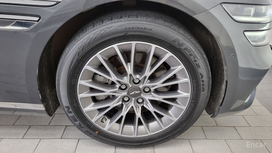 Genesis G80 - фото 4