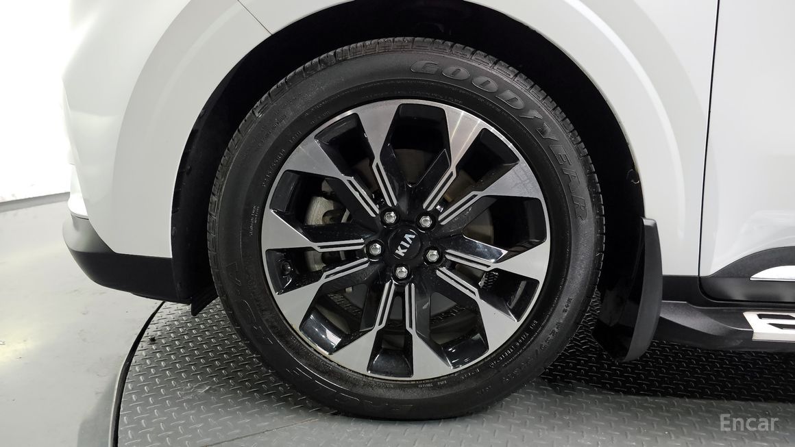 Kia Carnival - фото 4