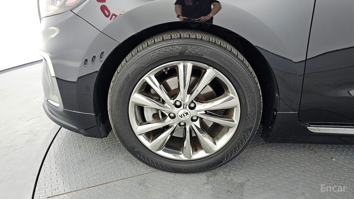 Kia Carnival - фото 4