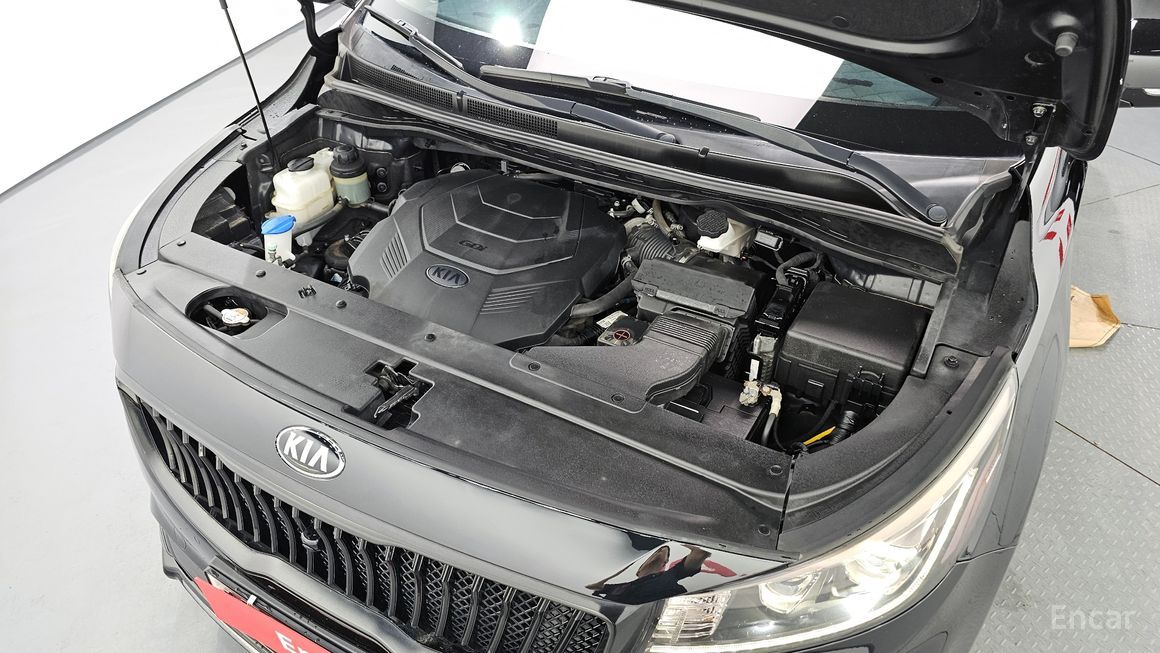 Kia Carnival - фото 5