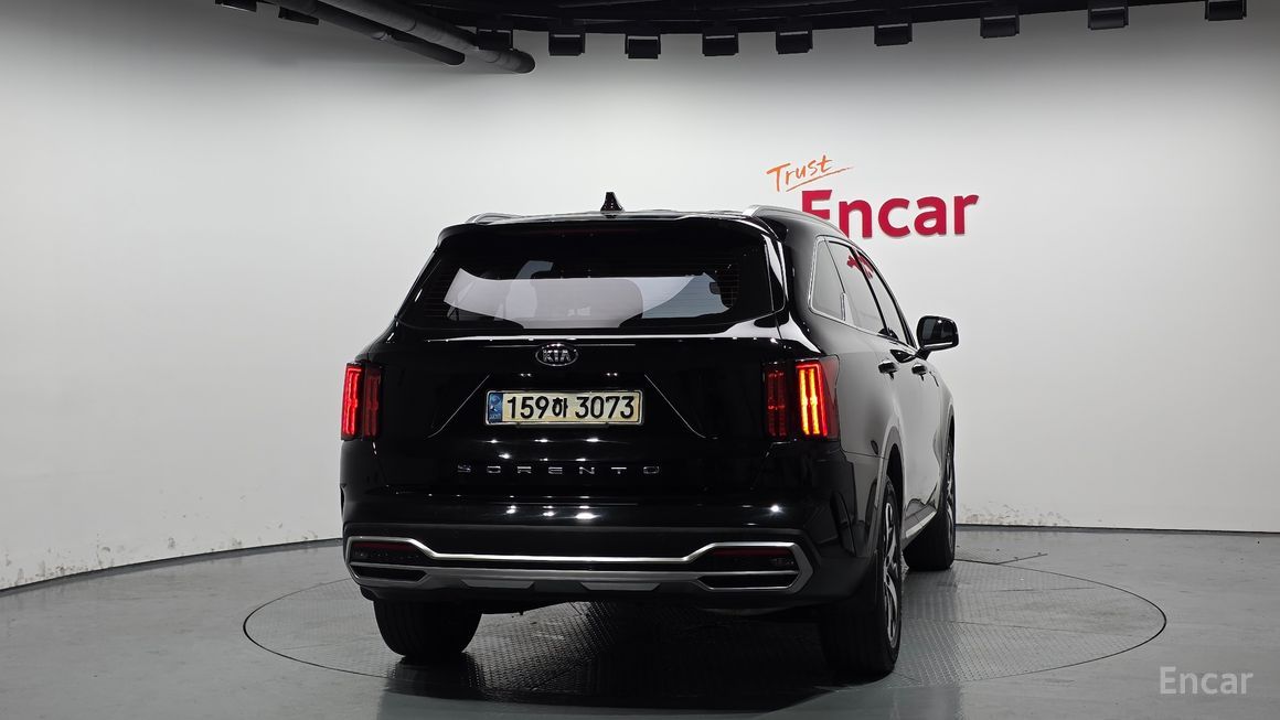 Kia Sorento - фото 3