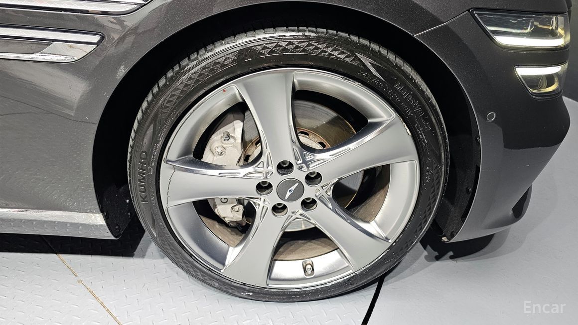 Genesis G80 - фото 4