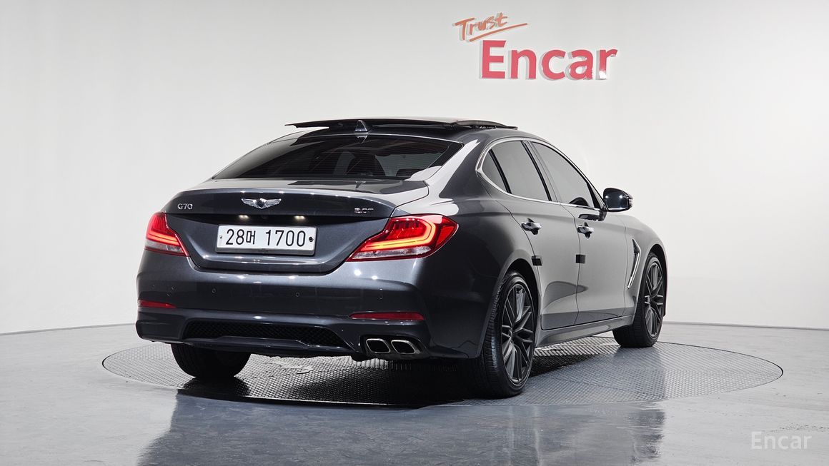 Genesis G70 - фото 1