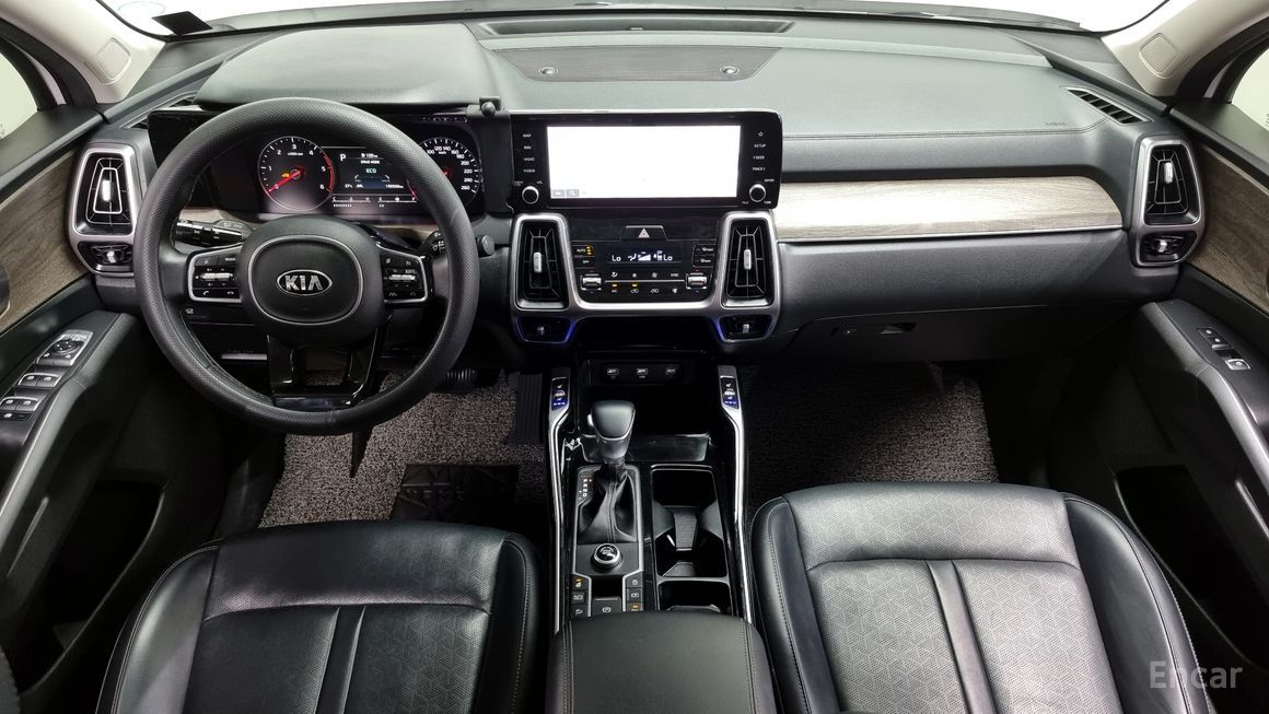 Kia Sorento - фото 6