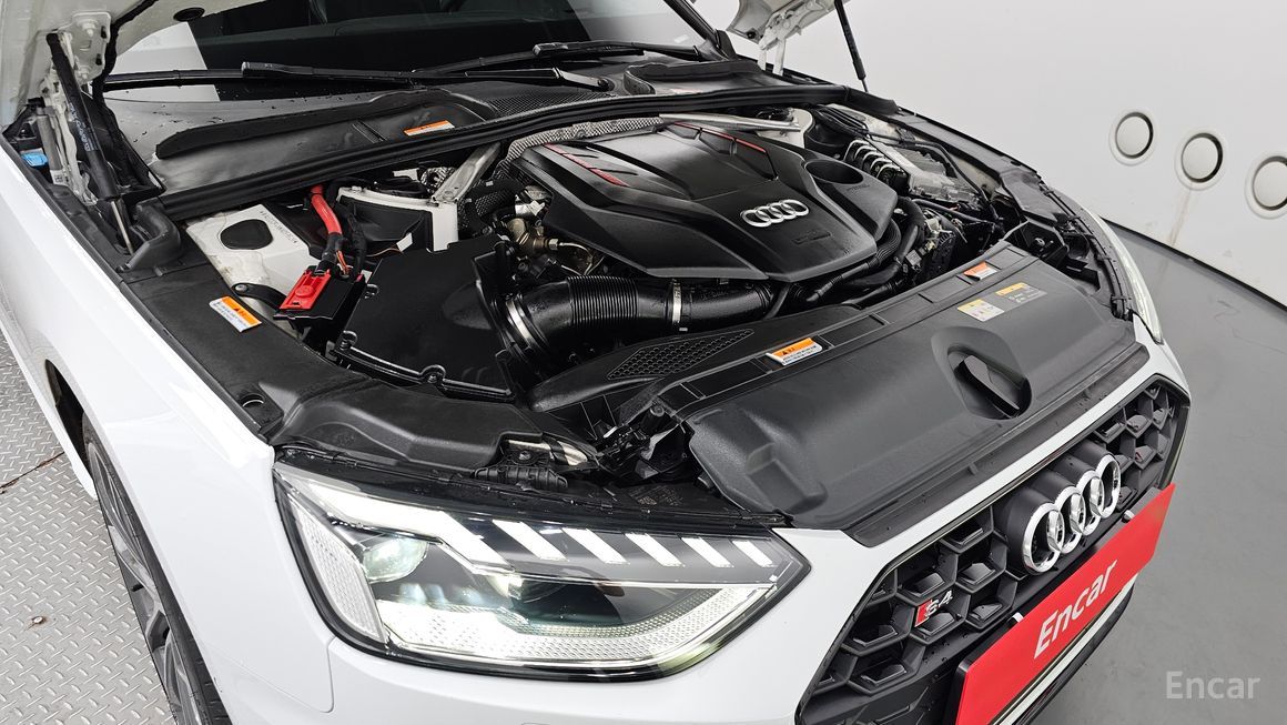 Audi S4 - фото 5