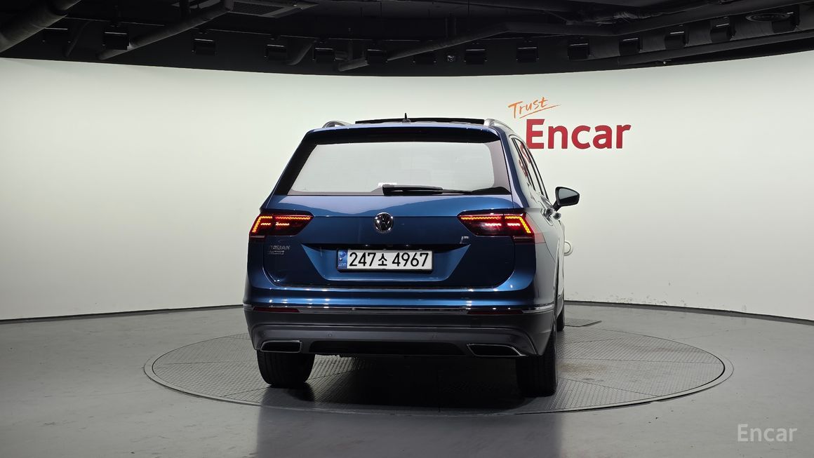 Volkswagen Tiguan - фото 3