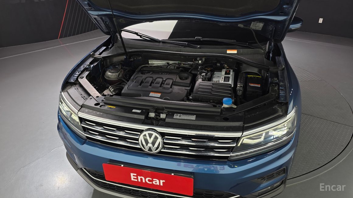 Volkswagen Tiguan - фото 5