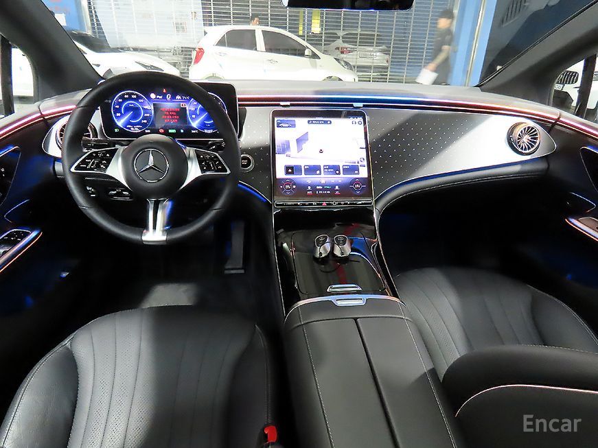 Mercedes-Benz EQE - фото 6