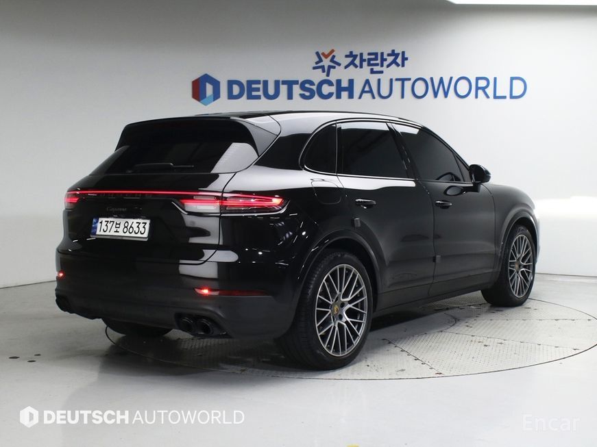 Porsche Cayenne - фото 1