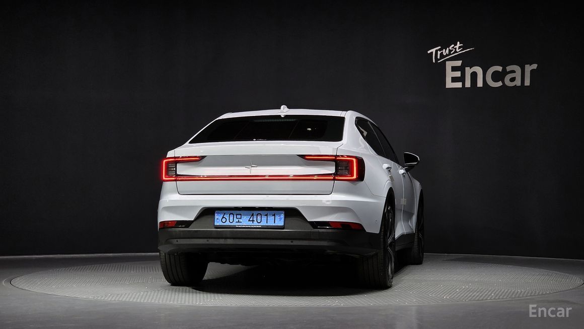 Polestar 2 - фото 3