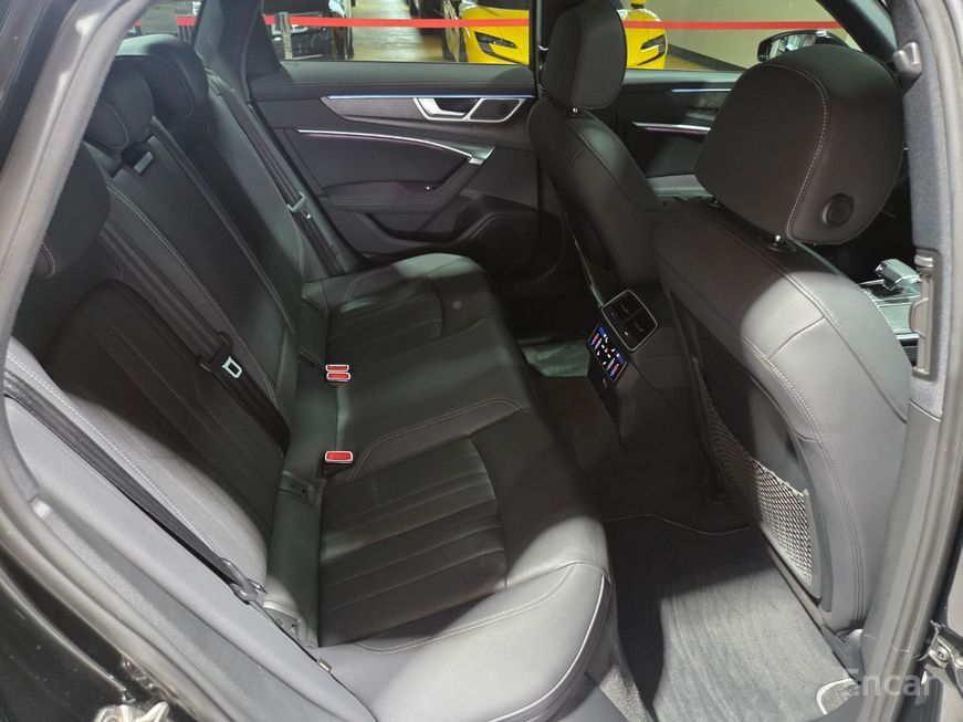 Audi A6 - фото 6