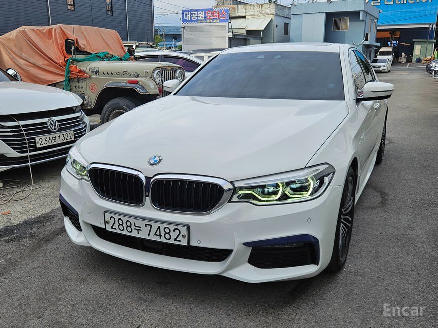 BMW 5 Series - фото 2