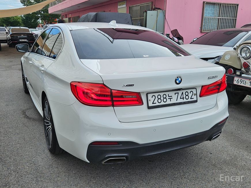 BMW 5 Series - фото 3