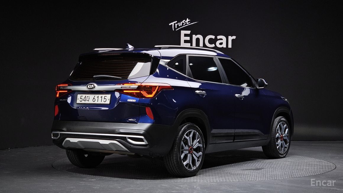 Kia Seltos - фото 1