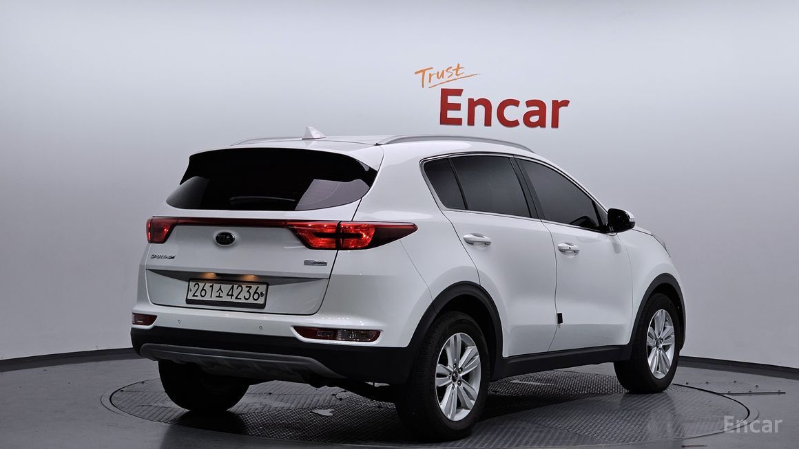 Kia Sportage - фото 1