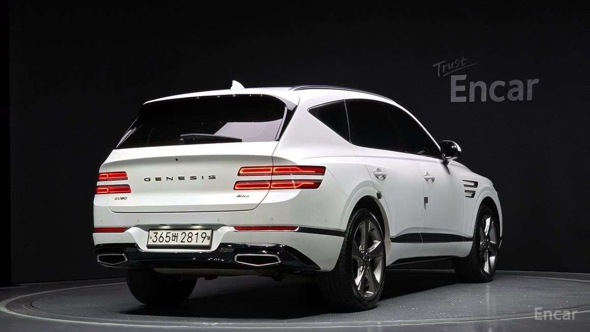 Genesis GV80 - фото 1