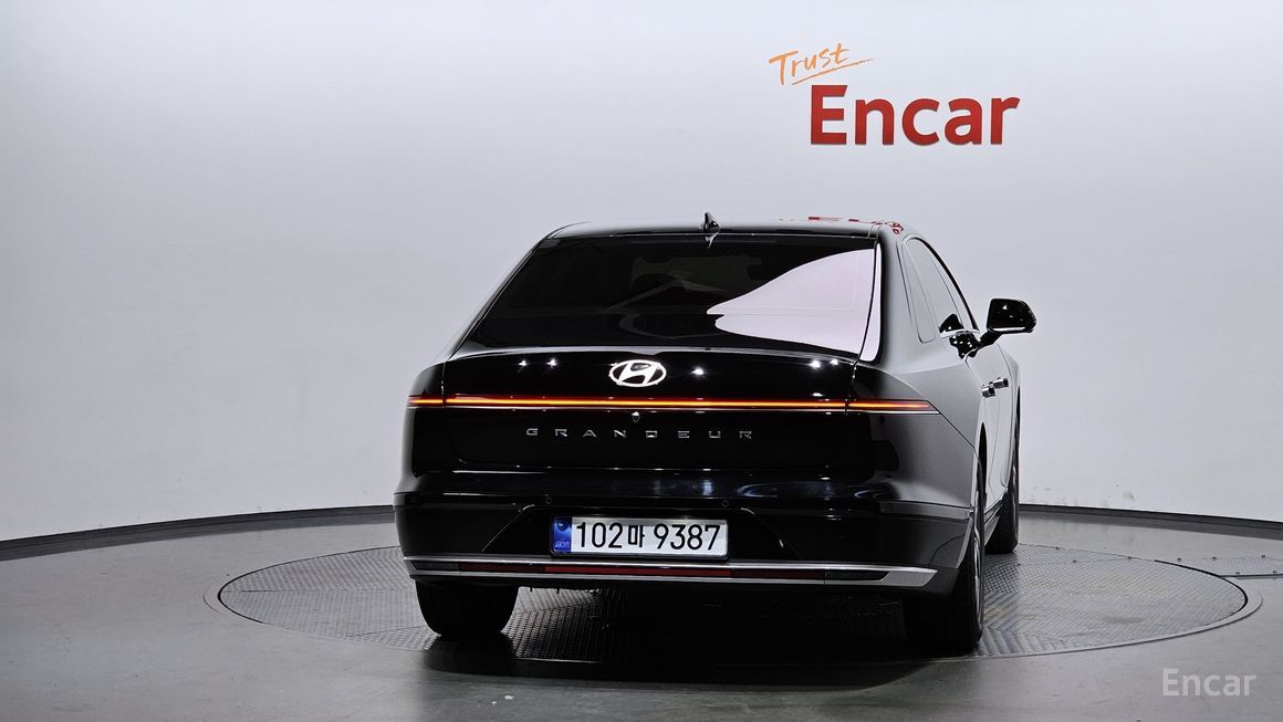 Hyundai Grandeur - фото 3