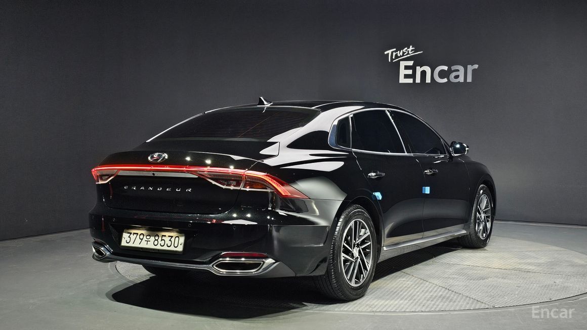 Hyundai Grandeur - фото 1