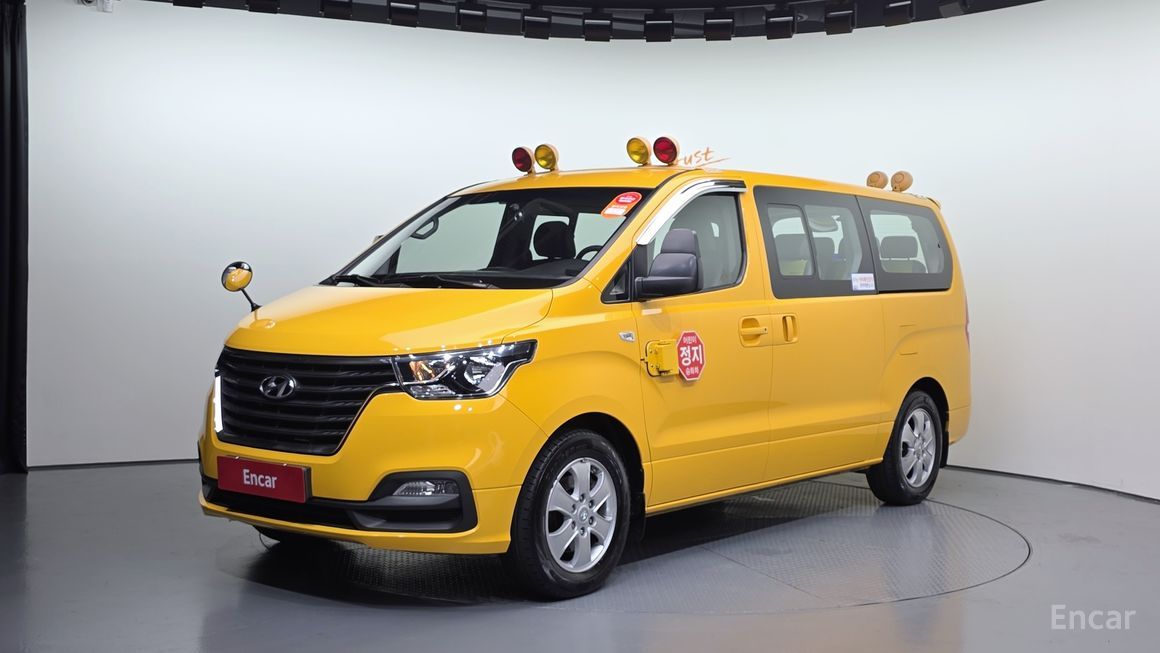 Hyundai Starex - фото 0