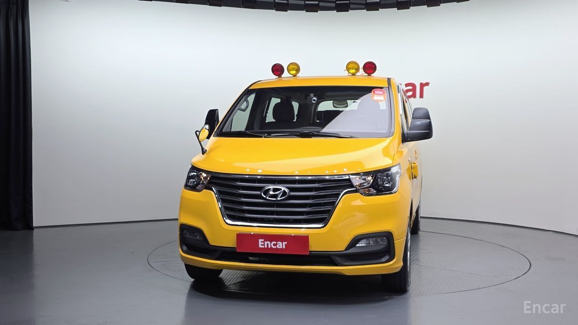 Hyundai Starex - фото 2