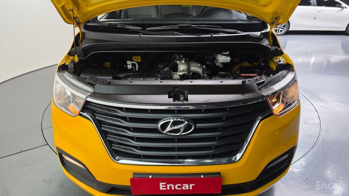 Hyundai Starex - фото 5