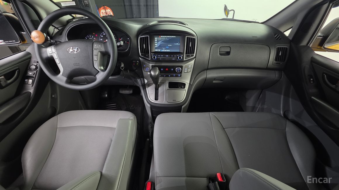 Hyundai Starex - фото 6