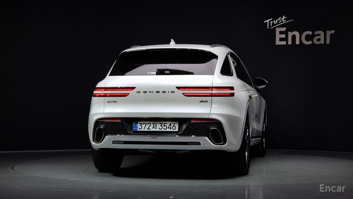 Genesis GV70 - фото 3