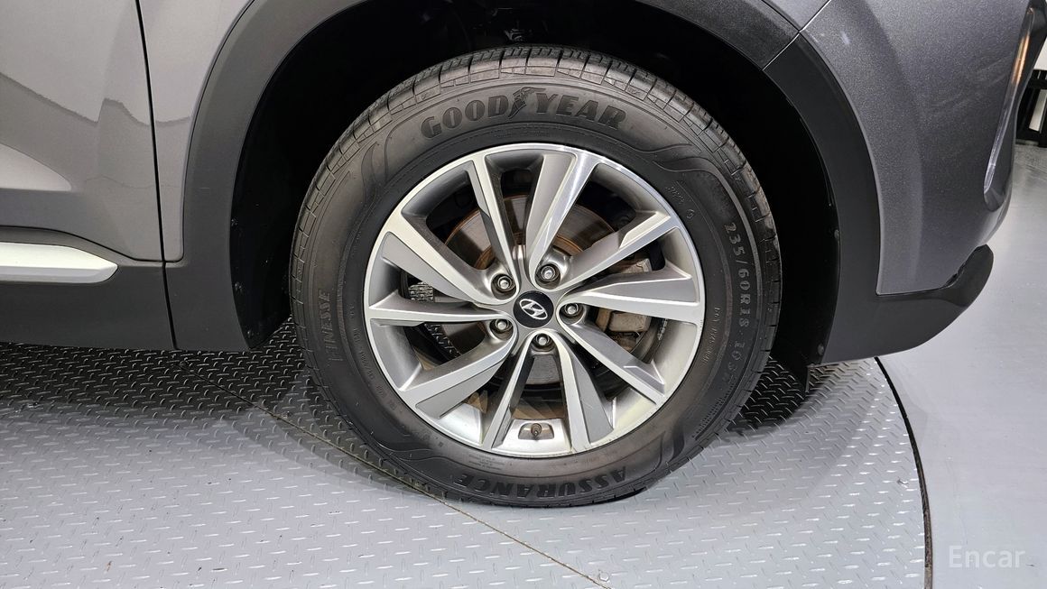 Hyundai Santa Fe - фото 4