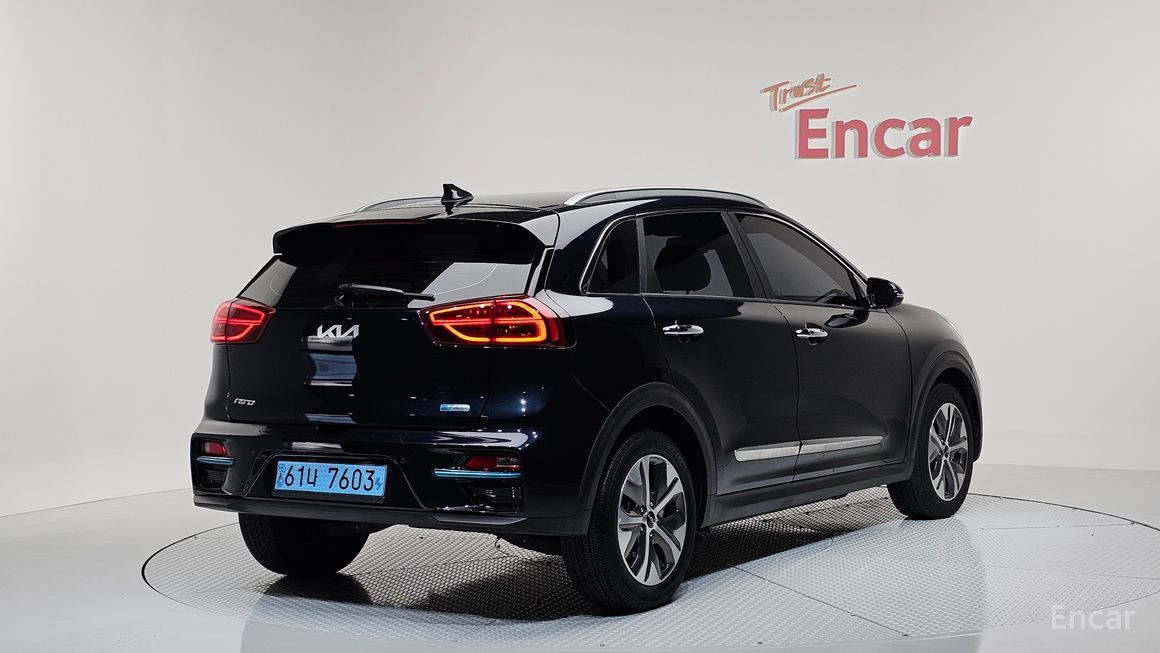 Kia Niro - фото 1