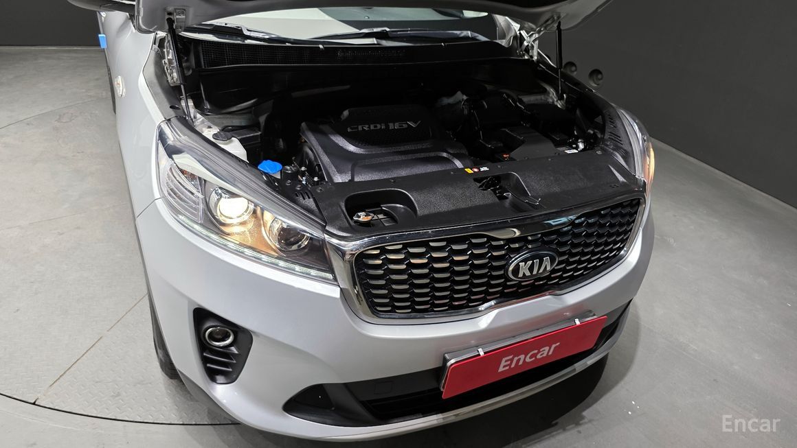 Kia Sorento - фото 5