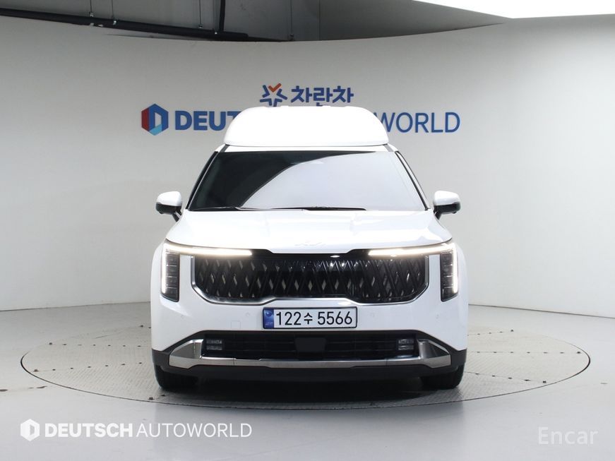 Kia Carnival - фото 2