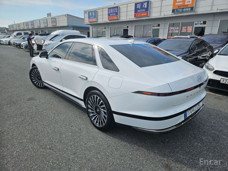 Hyundai Grandeur - фото 3