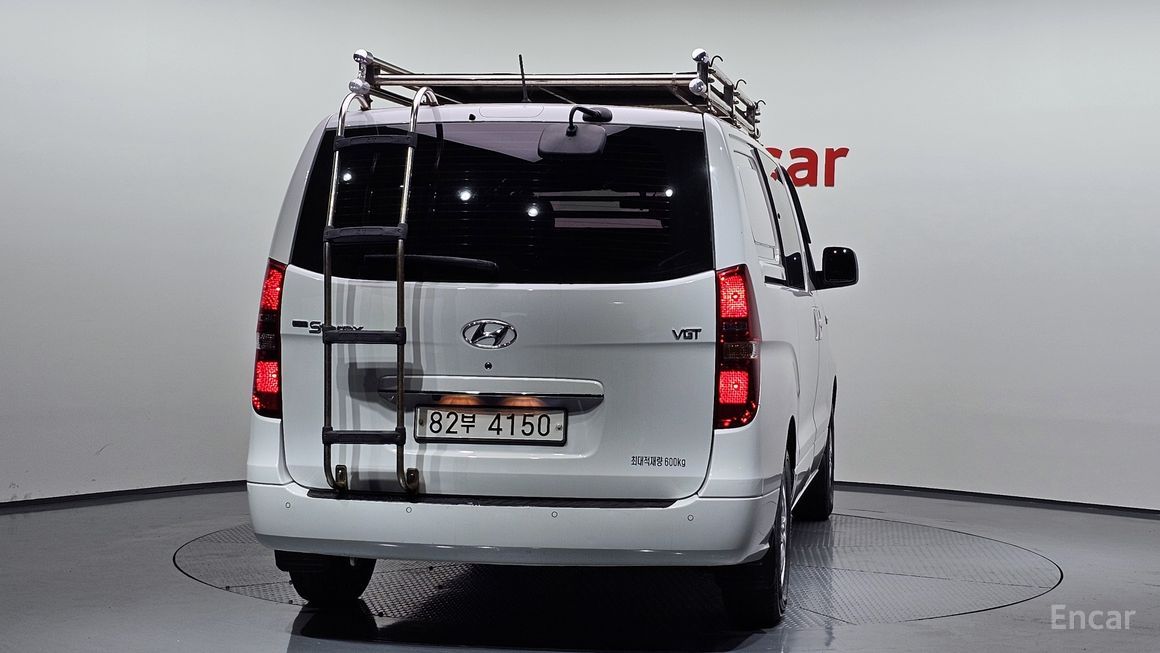 Hyundai Starex - фото 3