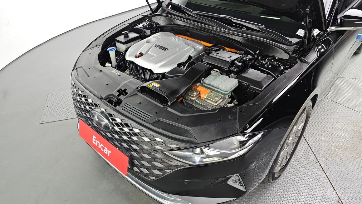 Hyundai Grandeur - фото 5