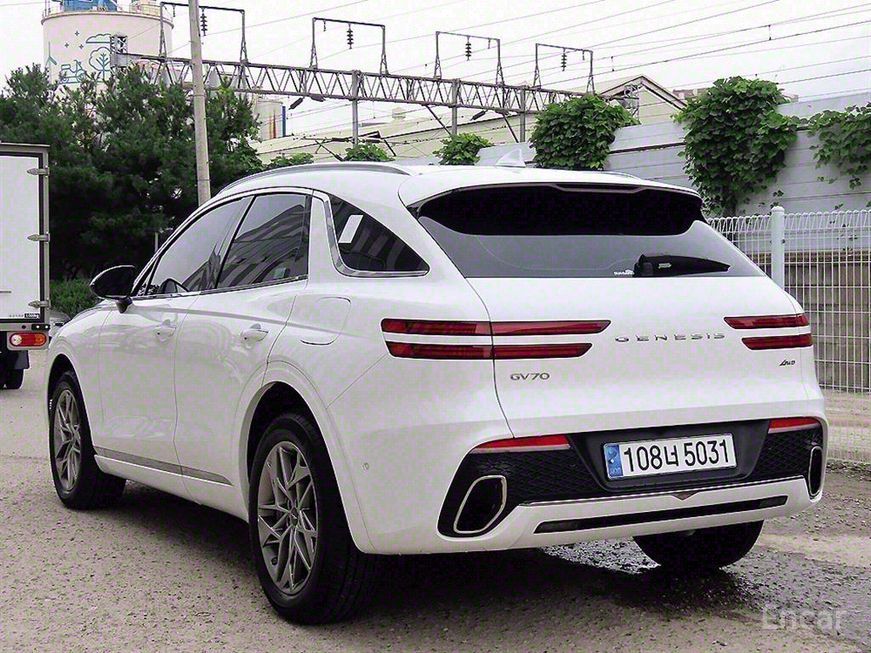 Genesis GV70 - фото 2