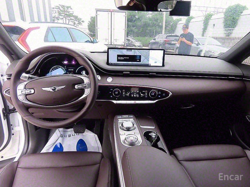 Genesis GV70 - фото 6