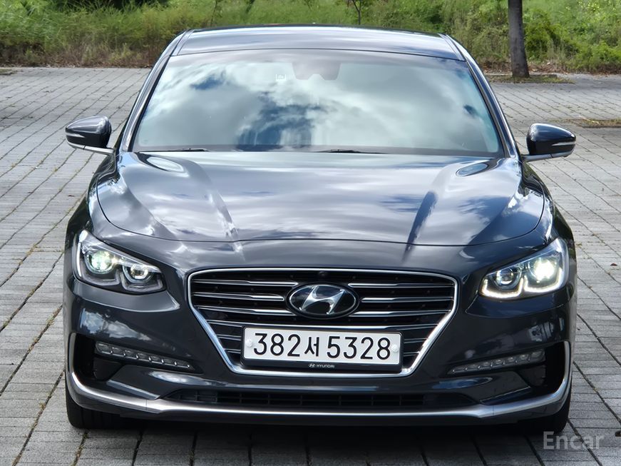 Hyundai Grandeur - фото 1