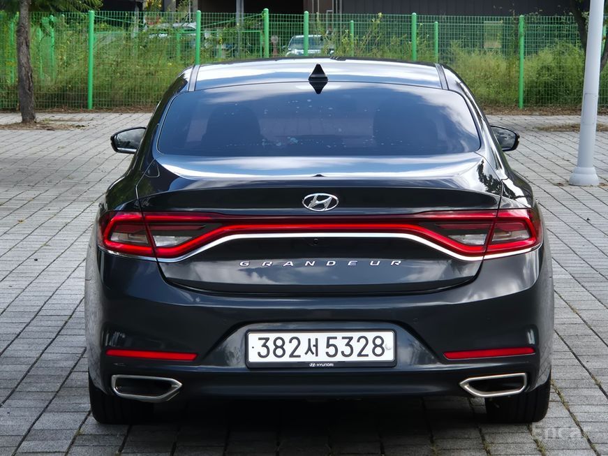 Hyundai Grandeur - фото 3