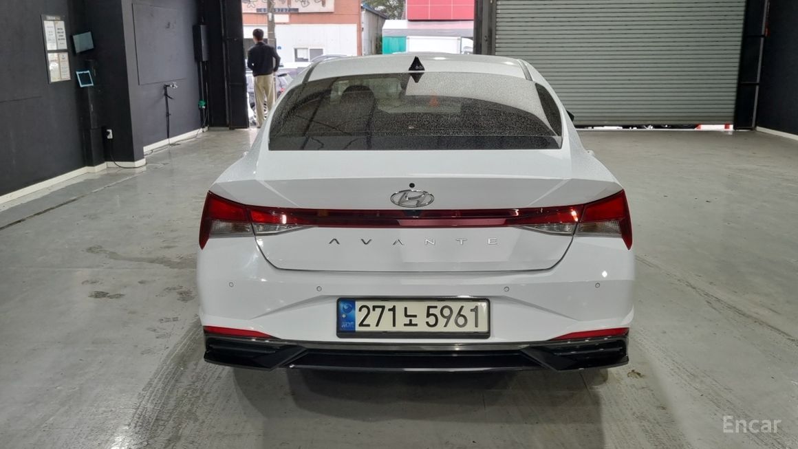 Hyundai Avante - фото 3