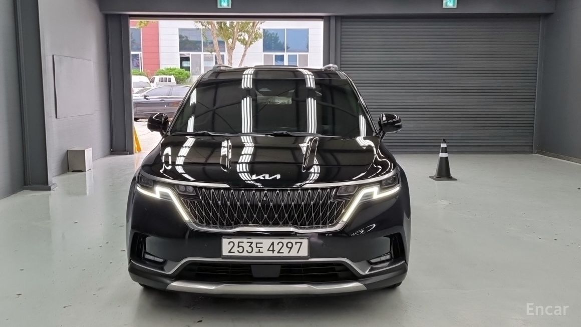 Kia Carnival - фото 2