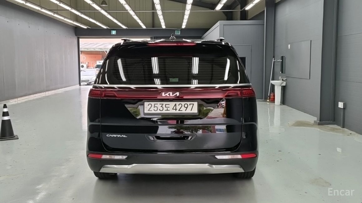 Kia Carnival - фото 3