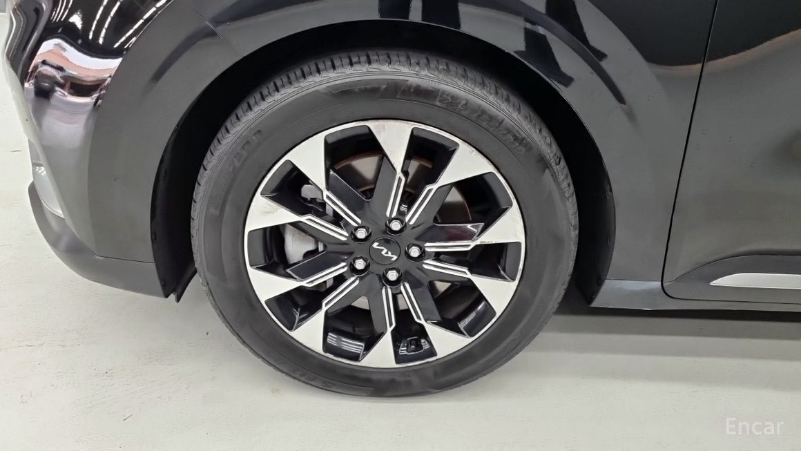 Kia Carnival - фото 4