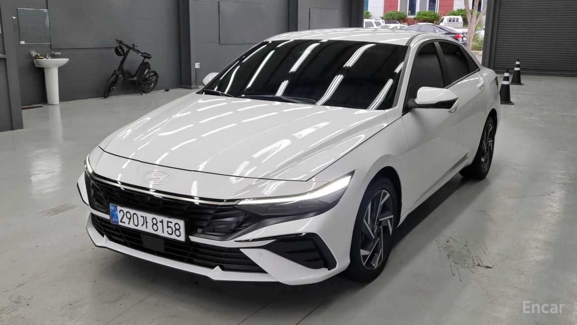 Hyundai Avante - фото 0