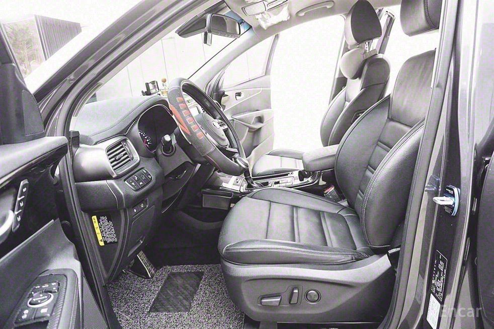 Kia Sorento - фото 6