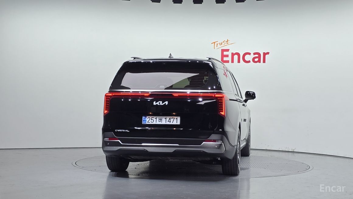 Kia Carnival - фото 3