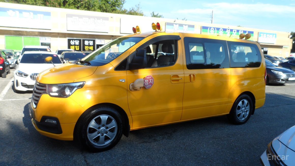 Hyundai Starex - фото 0